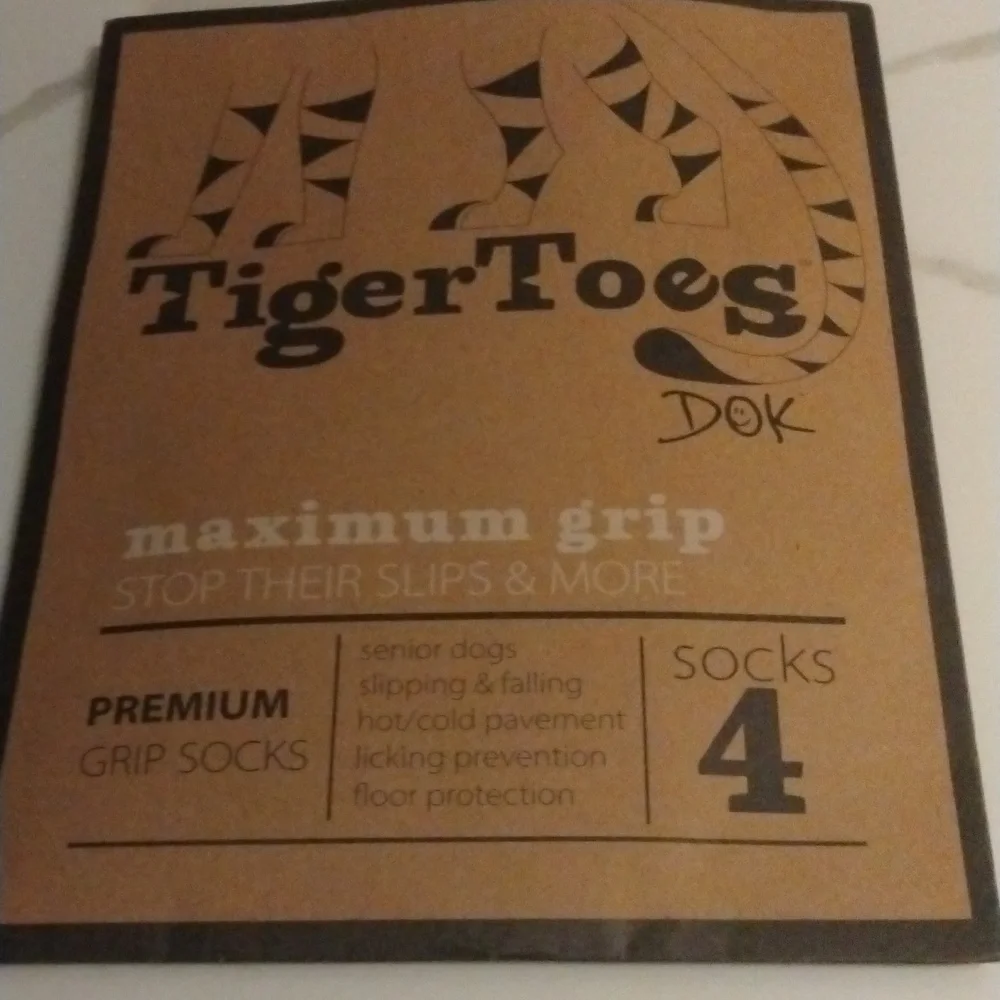 Non-Slip Dog‎ Socks for Hardwood Floors - Extra-Thick Grip paw protection SZ M